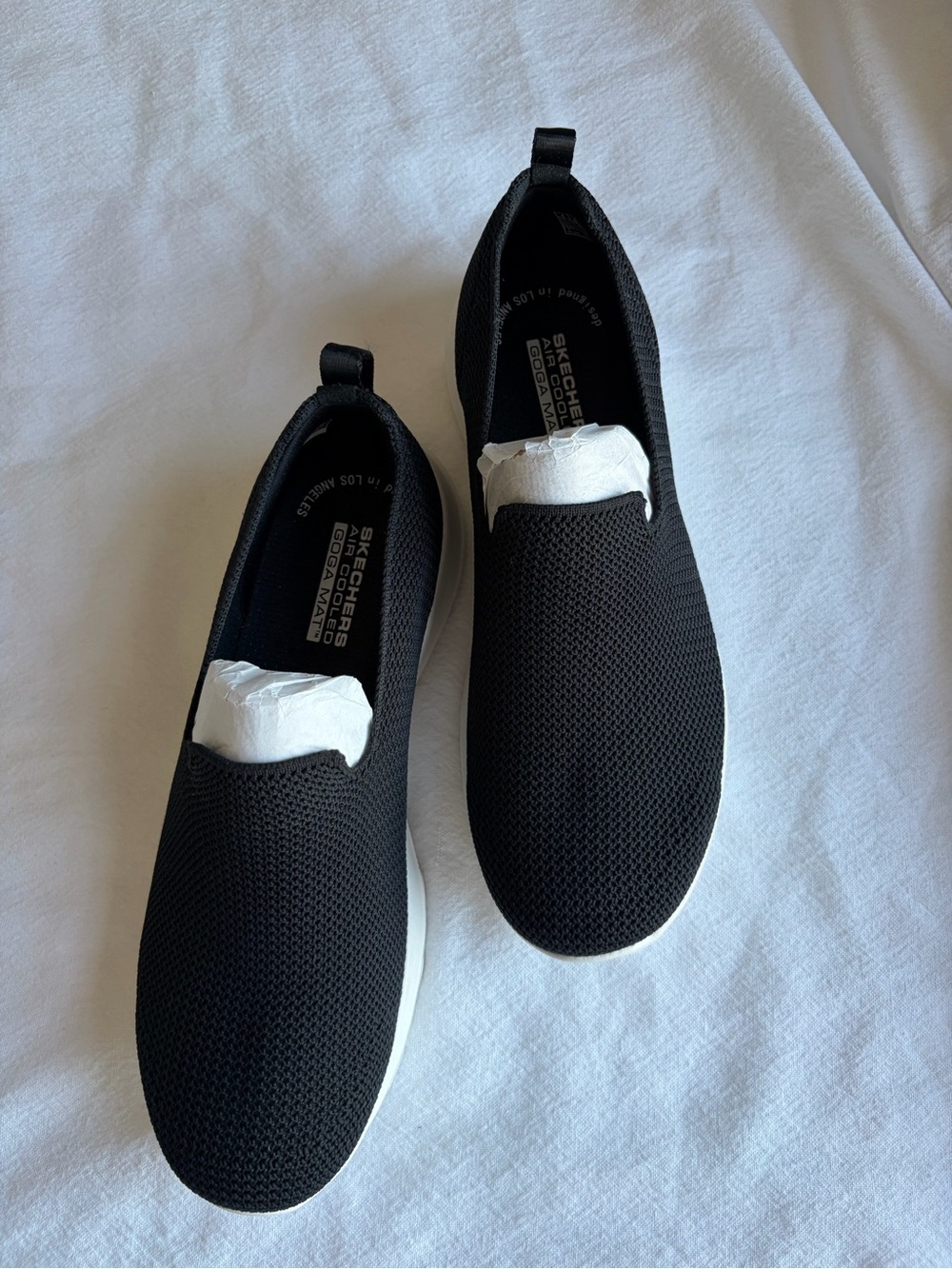 Skechers GOwalk Joy Black Sneakers Women’s 8 Brand New Air-Cooled Goga Mat
